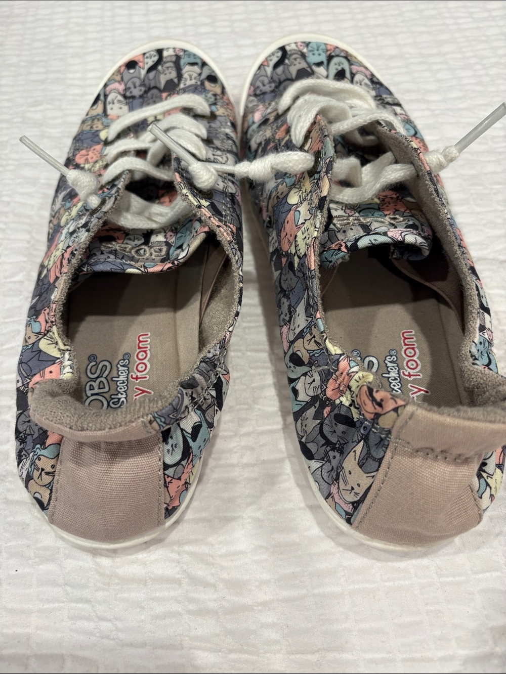 Bob’s from Skechers Women’s Cat Pattern Casual Lace-Up Sneakers
Size 8 - Picture 3 of 5